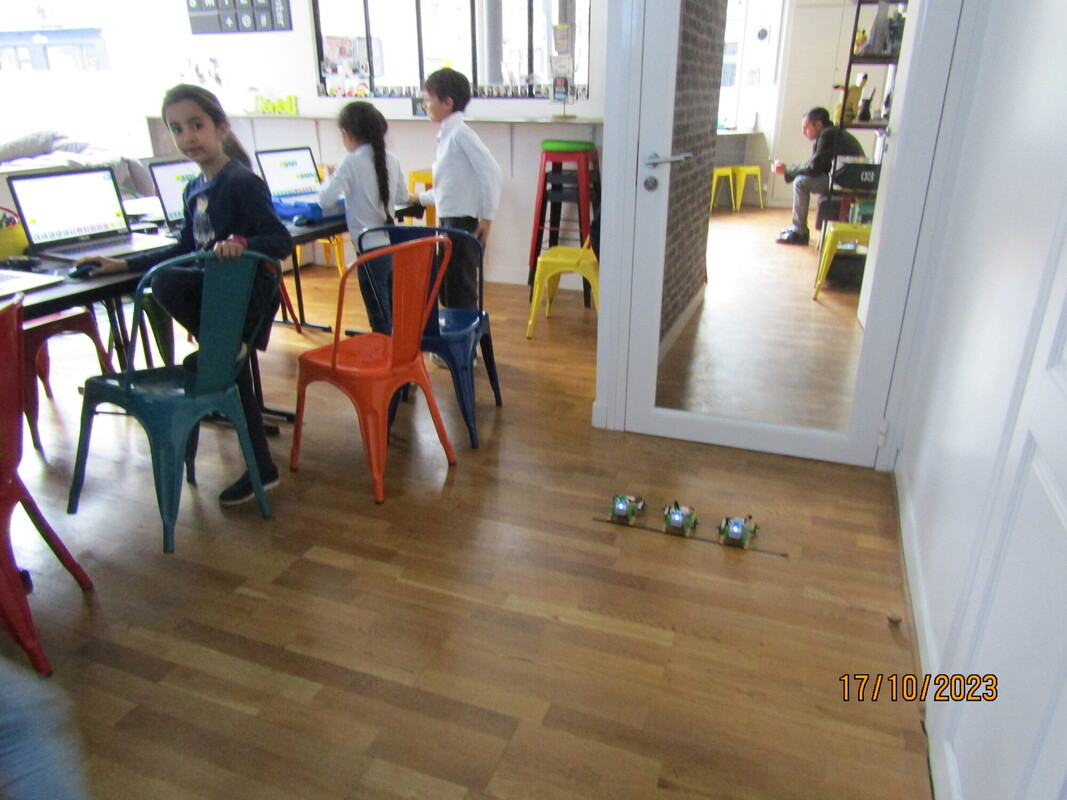 RS10476_IMG_1481-scr - Tech Kids Academy