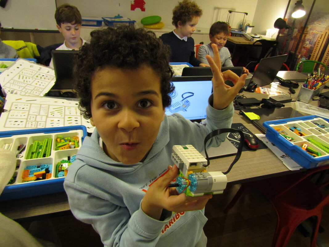 RS10508_IMG_1535-scr - Tech Kids Academy