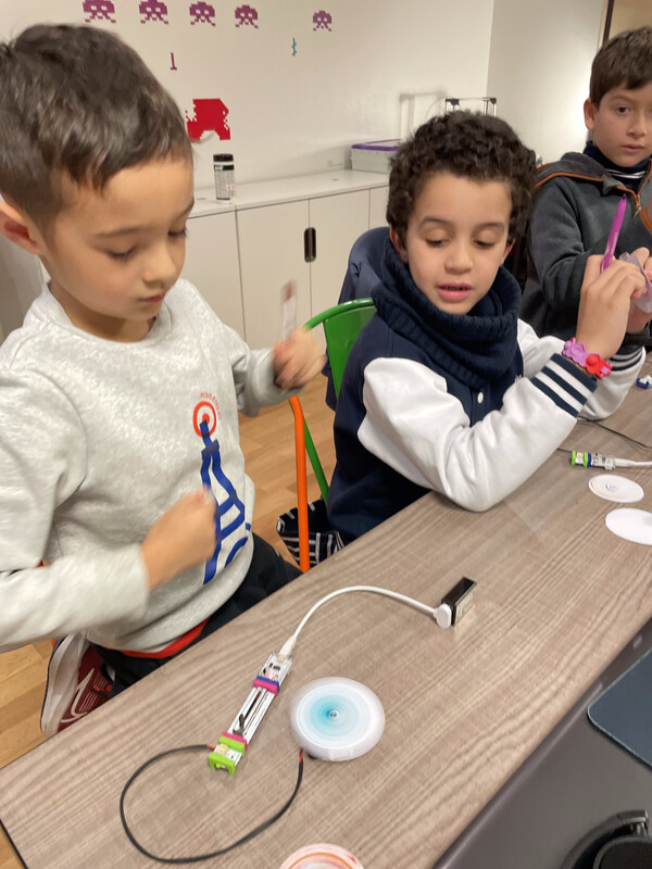 RS10560_IMG_8718-scr - Tech Kids Academy