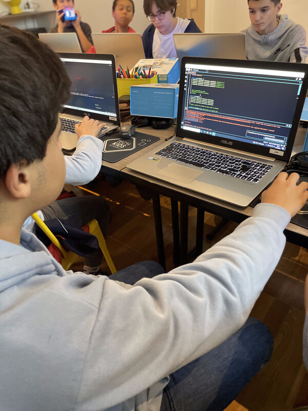 RS11335_IMG_7880-scr - Tech Kids Academy
