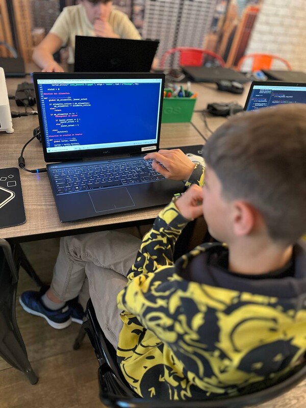 initiation à Python ateliers numériques pour enfants