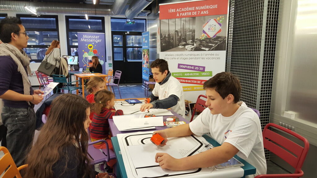 ados ateliers numériques pour enfants en entreprise