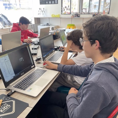 stage création de site web garçons