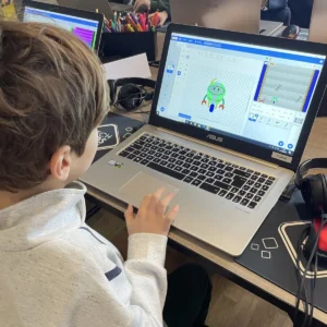 Stage codage Scratch7-12 ans - Révolte des robots - Tech Kids Academy